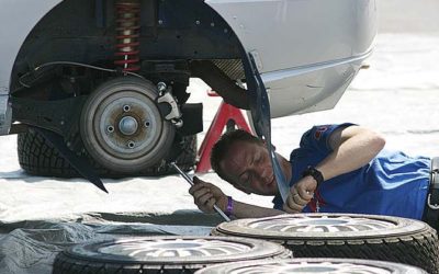 Product Liability Attorney Wins Award for 30-year-old Mechanic with Fractured Pelvis
